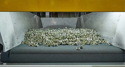 Goulottes vibrantes et convoyeurs à bande