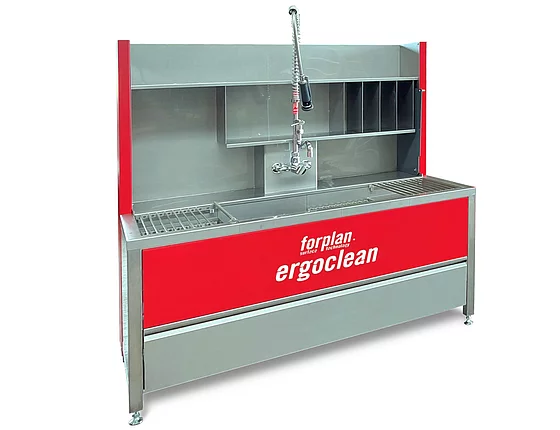 Handling & washing tables